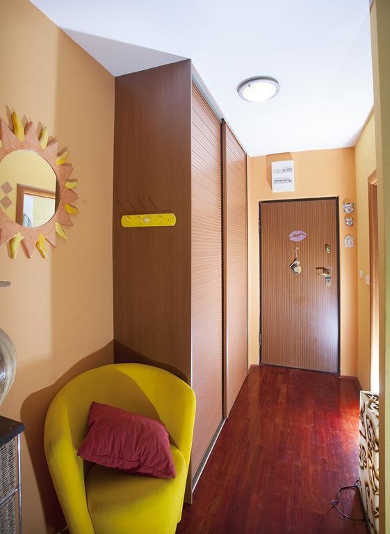 Apartment Sunny Yellow - With Balcony And Parking Place, Сплит Номер фото